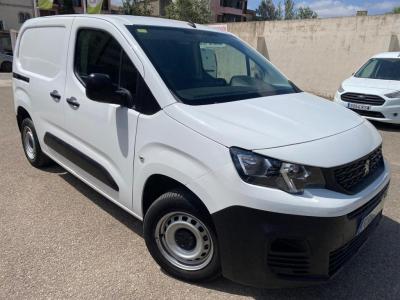 Peugeot Partner Pro 1.5 BHDI 100 Cv FG 4-türig