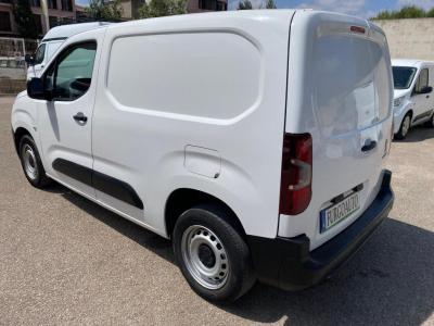 Peugeot Partner Pro 1.5 BHDI 100 Cv FG 4-türig