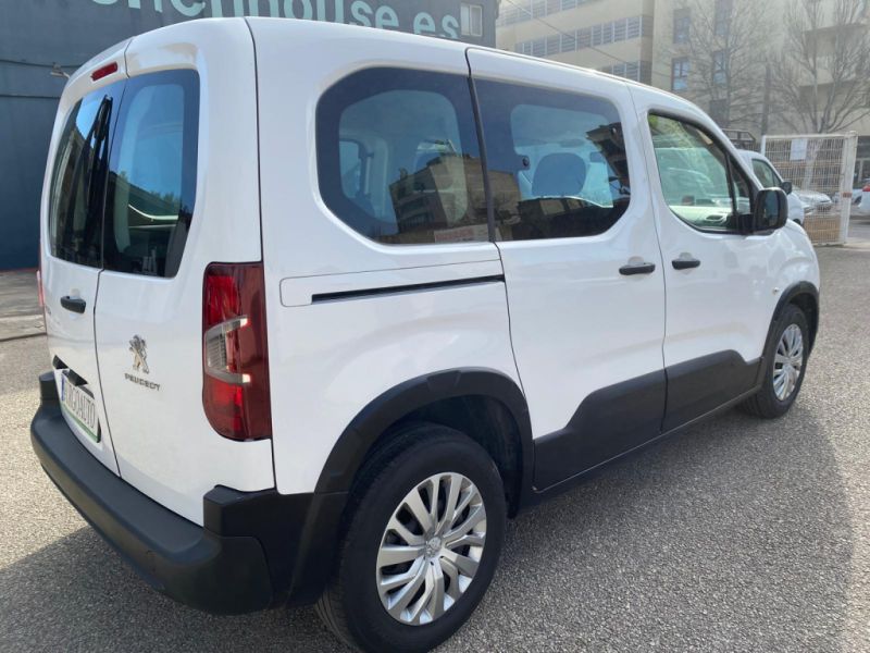 Peugeot Rifter Standard 1.5 Bhdi 100Cv 4p