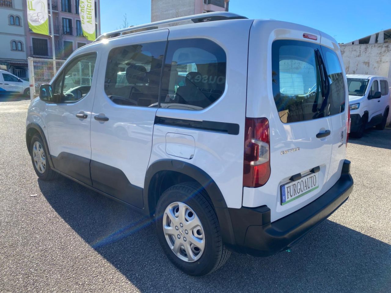 Peugeot Rifter Standard 1.5 BHDi 102 CV 5-türig