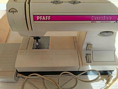 Pfaff Nähmaschine ClassicStyle Quilt 1527 + Garne