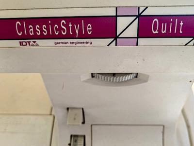 Pfaff Nähmaschine ClassicStyle Quilt 1527 + Garne