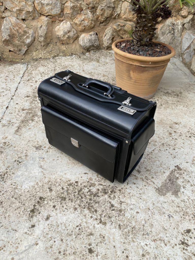 Pilotenkoffer, Handgepäck