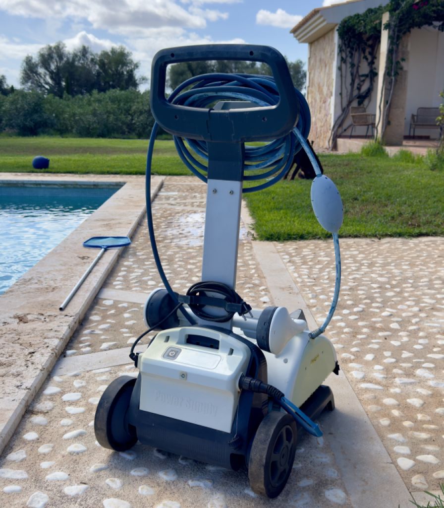 Pool robot Dolphin Triton