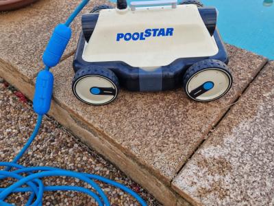 Poolroboter für Pool bis 18m2