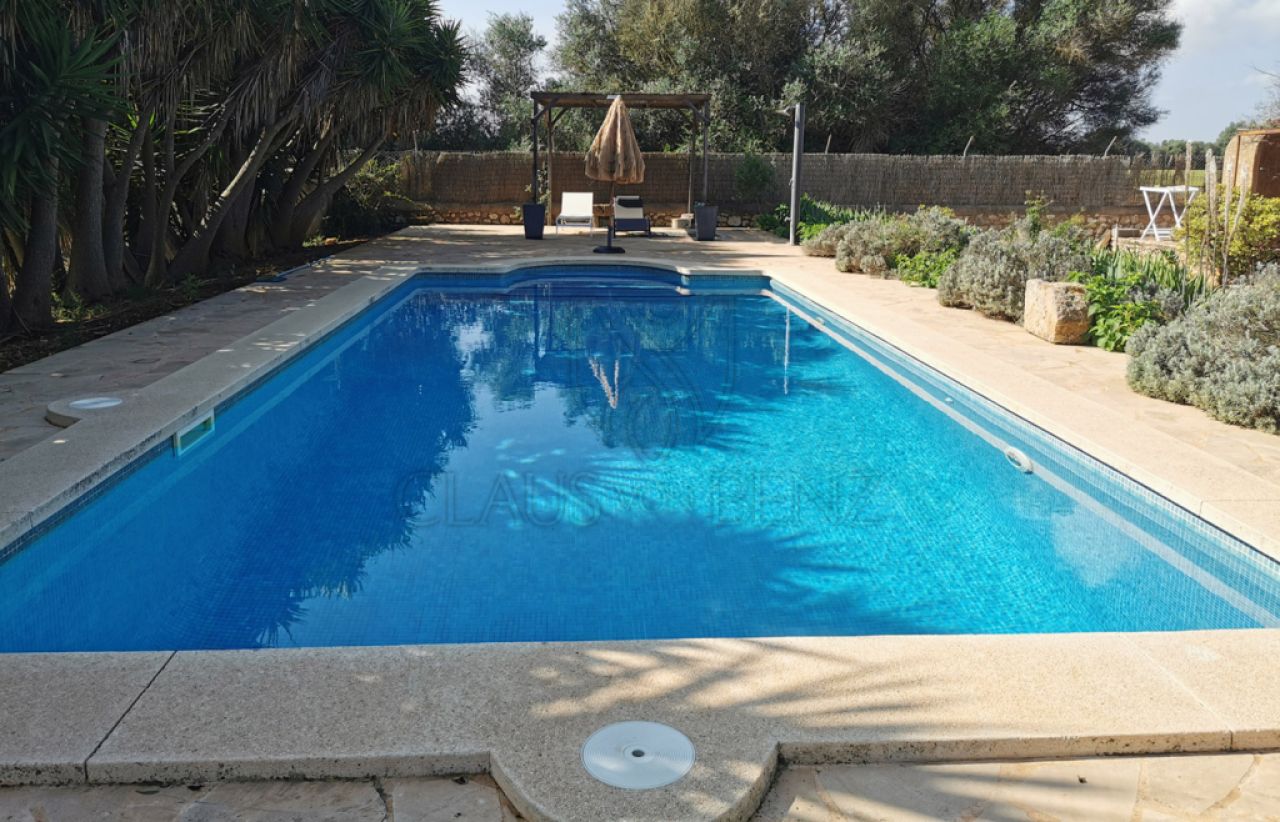 PORRERES: Charmantes ländliches Anwesen mit Ferienvermietungslizenz (ETV), Brunnen und Weinstöcken