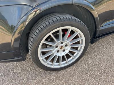 Porsche Cayenne GTS