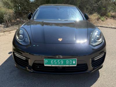 Porsche Panamera 4.8 GTS 10/2016