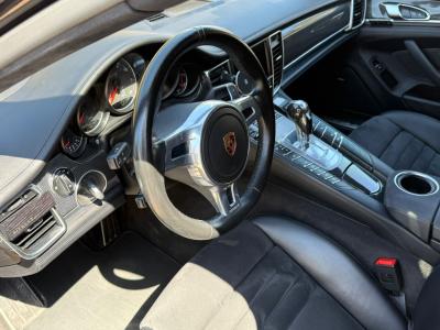 Porsche Panamera 4.8 GTS 10/2016