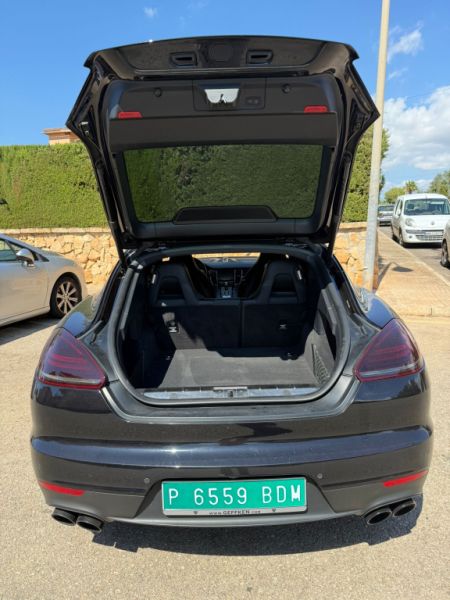 Porsche Panamera 4.8 GTS 10/2016