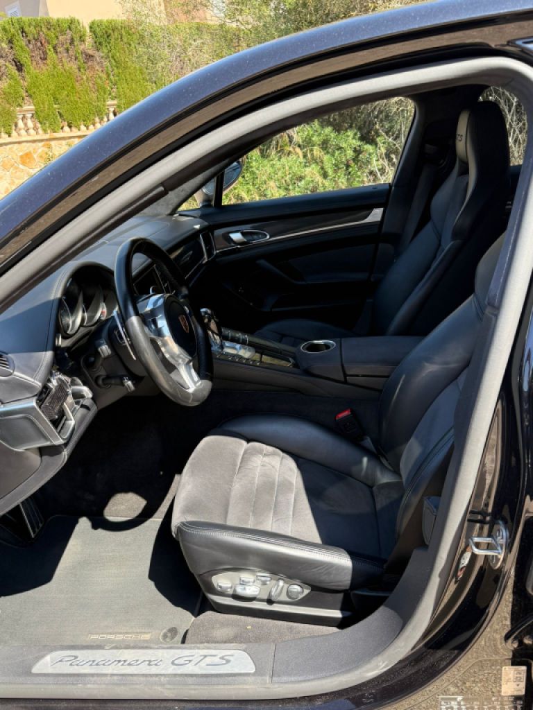 Porsche Panamera 4.8 GTS 10/2016