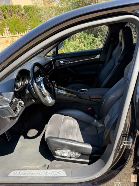 Porsche Panamera 4.8 GTS 10/2016