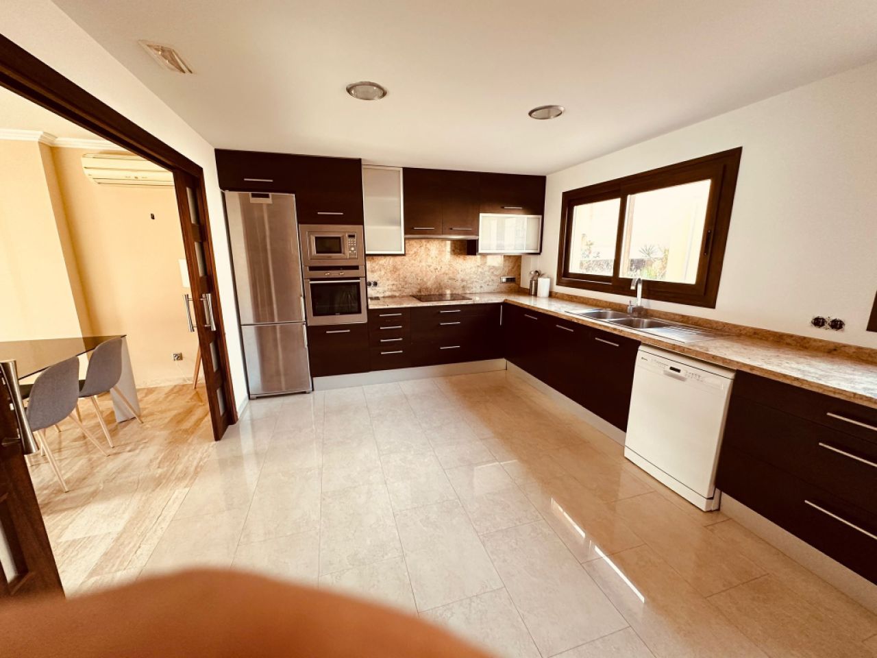 PORTO CRISTO (Inselosten) - Große 120 qm Wohnung mit toller Ausstattung und riesiger Küche