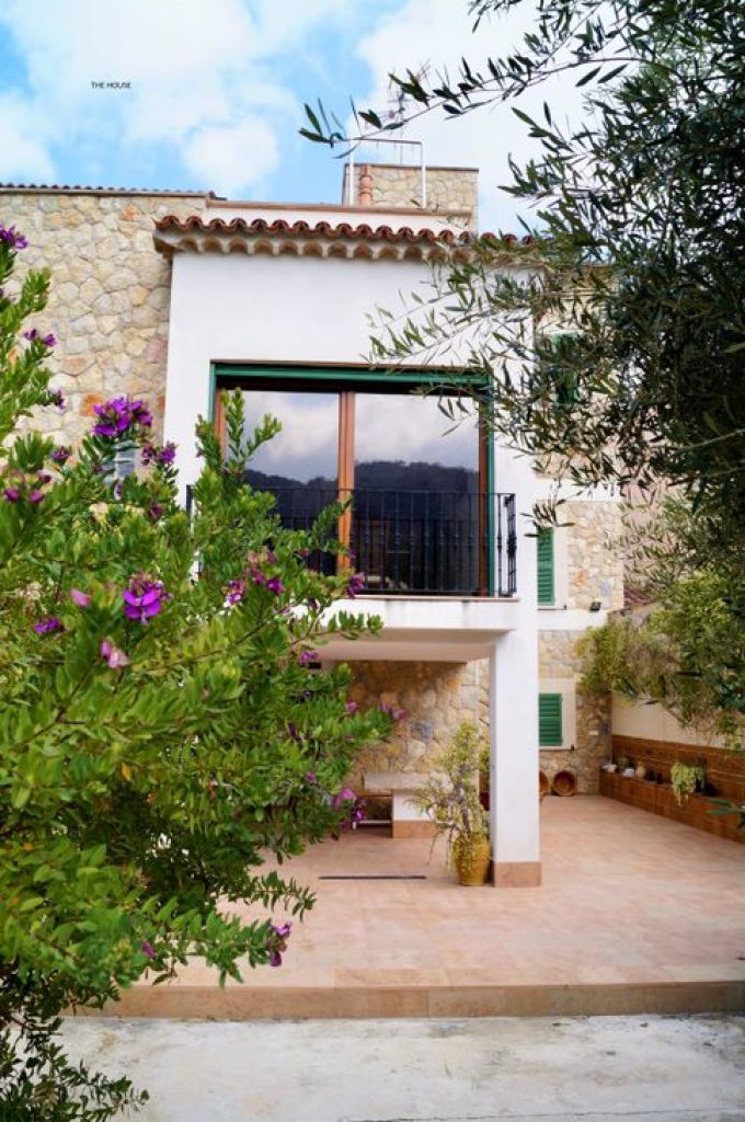 Porto Soller -Mallorca Herrenhaus in erster Linie.