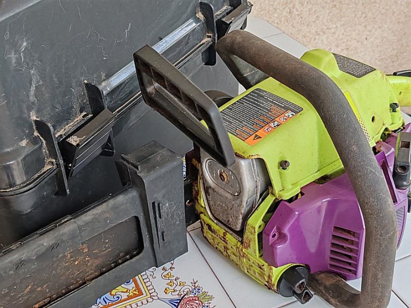 Motosierra Poulan "Wild Thing" USA usada – vendida como defectuosa