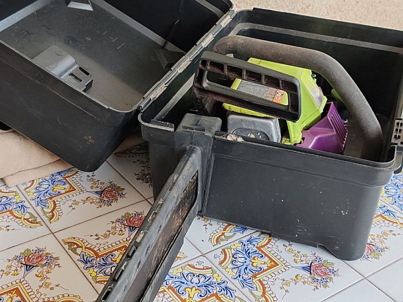 Motosierra Poulan "Wild Thing" USA usada – vendida como defectuosa