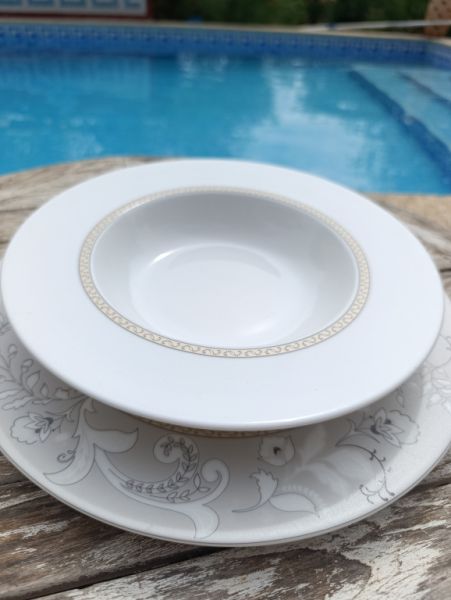 Premium Porzellanservice für 12 Personen