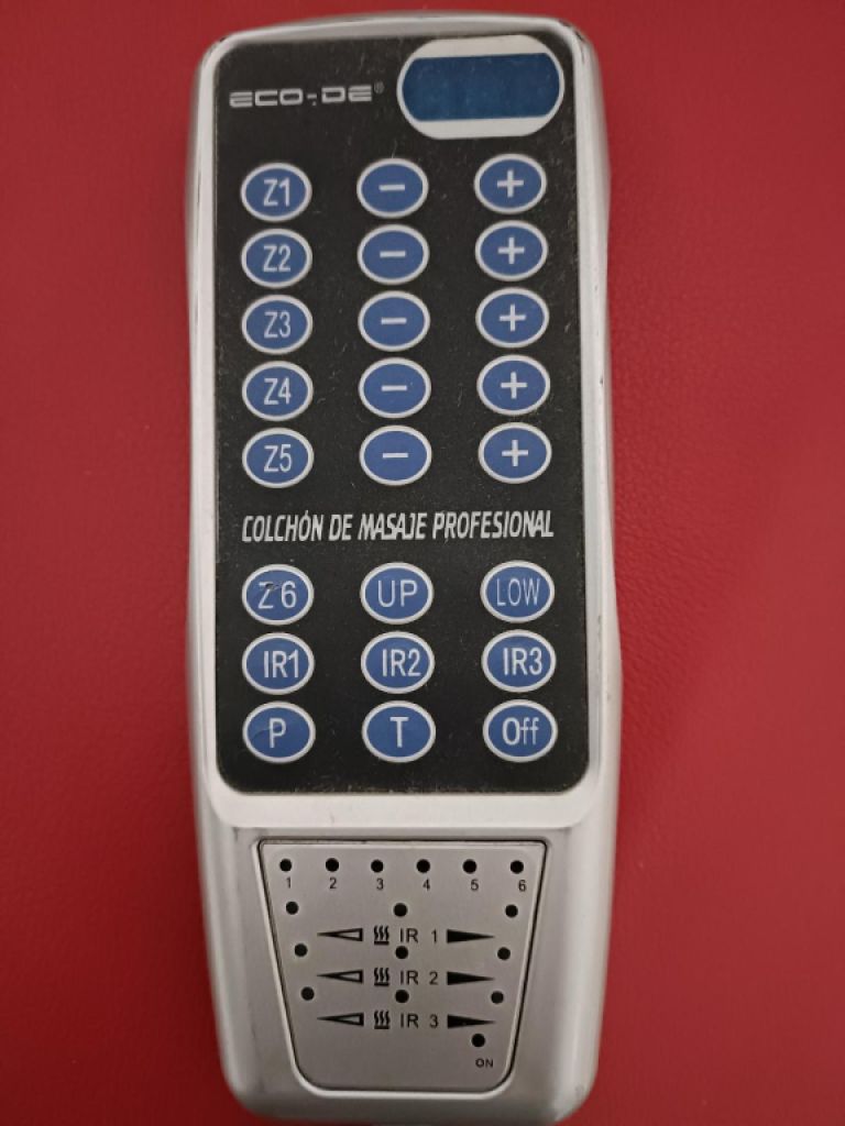 Professionelle Massageliege, platzsparend