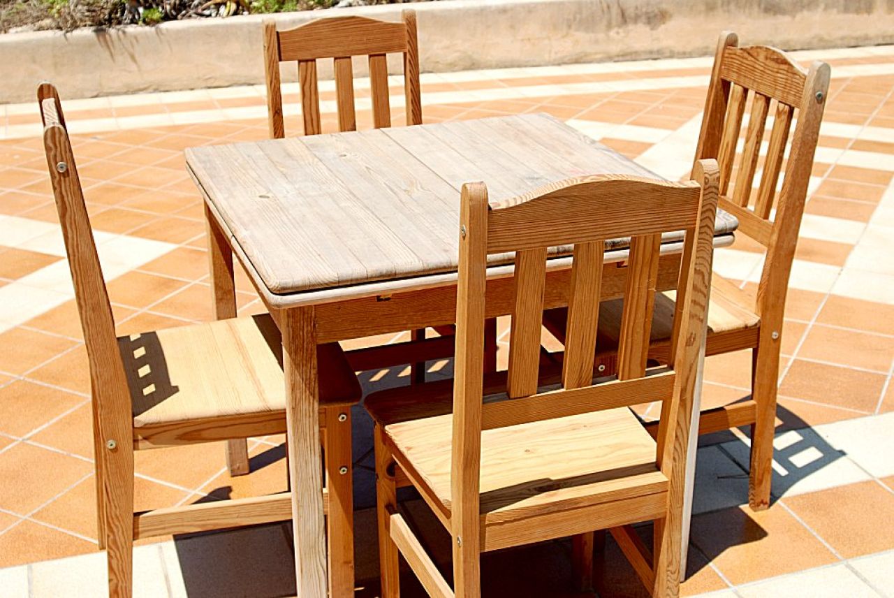 Square Wooden Table with 4 Chairs Set, Solid Real Wood, Pine