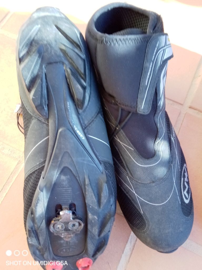 Radschuhe NORDWAVE Goretex, Gr.45 schwarz