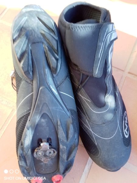 Radschuhe NORDWAVE Goretex, Gr.45 schwarz