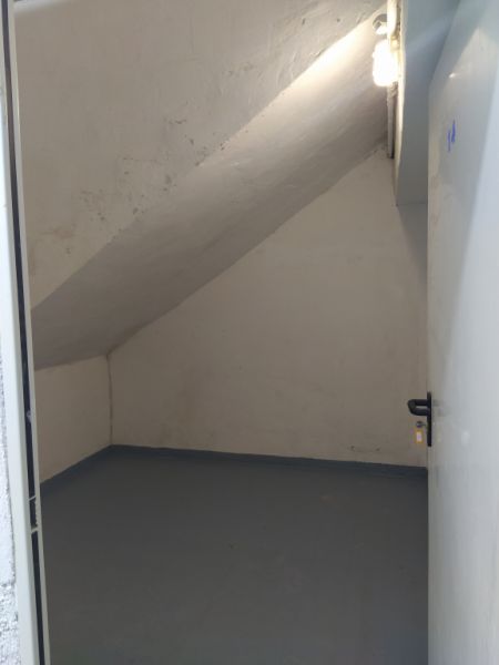 Premises with storage room business