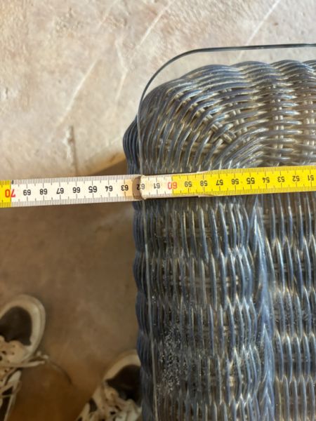 Rattan-Sofagarnitur mit Tischen