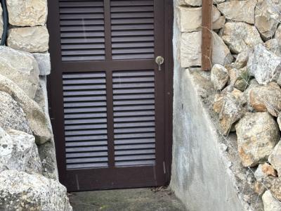 Refresh von Türen, Fensterläden (Persianas), Gartenmöbel aus Holz
