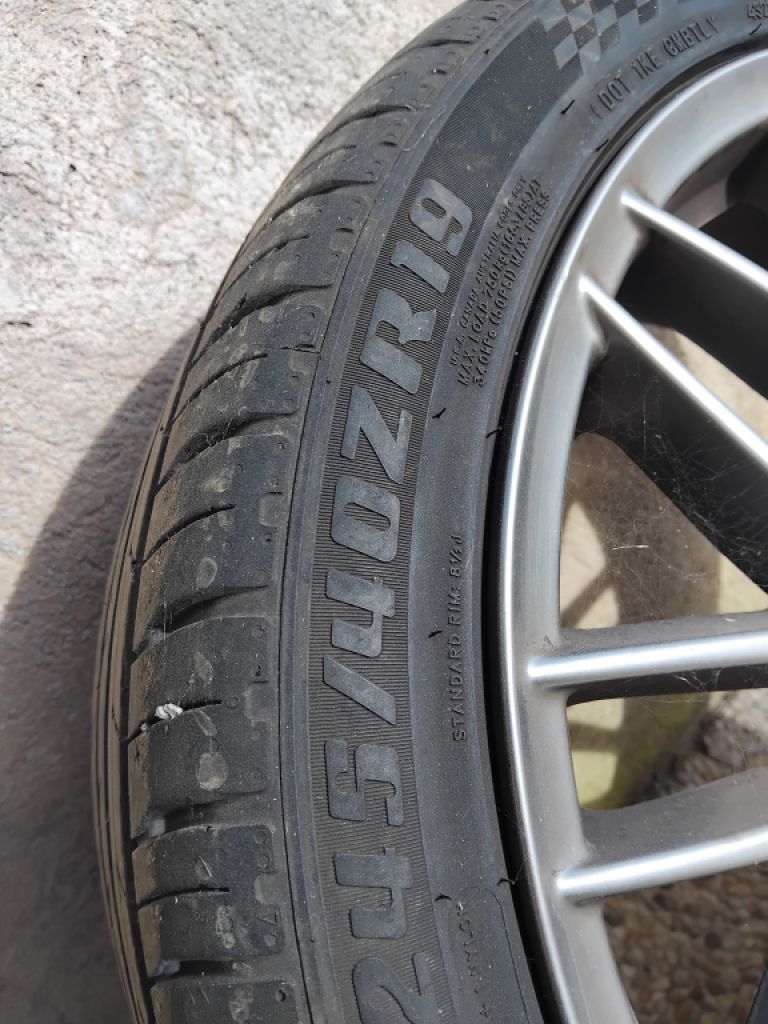 Reifen mit Felge 1 Jahr gelaufen