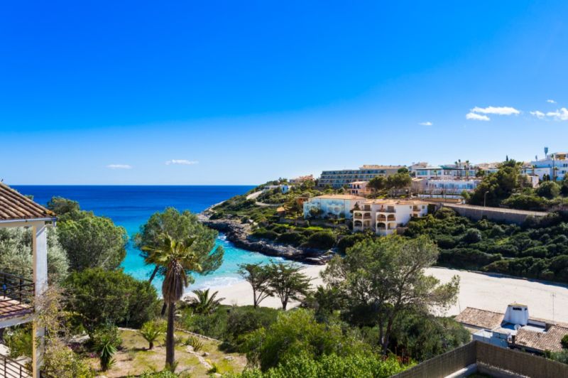 Reihenhaus in Cala Mandia