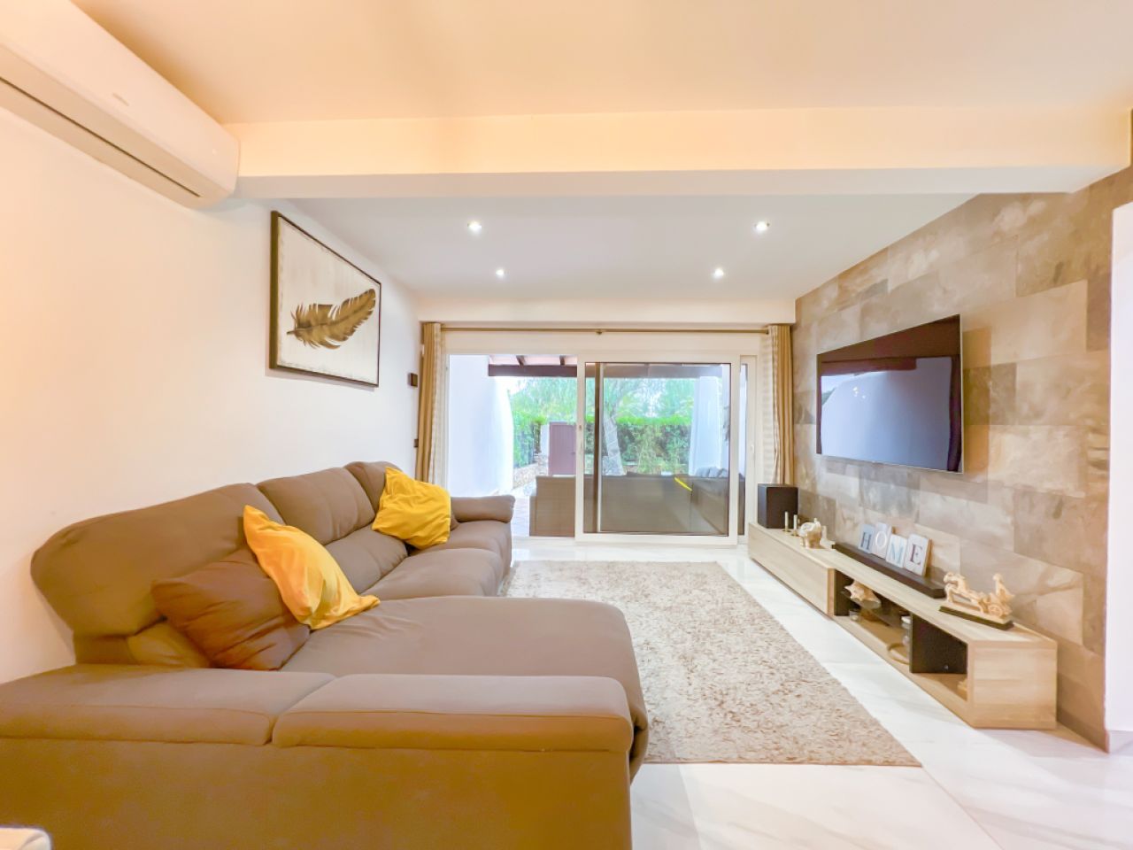 Townhouse for sale in Avenida des Sementer 38, Cala d'Or, Santanyí