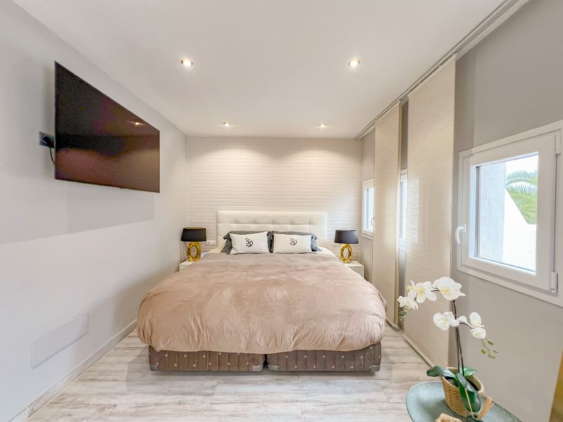 Townhouse for sale in Avenida des Sementer 38, Cala d'Or, Santanyí