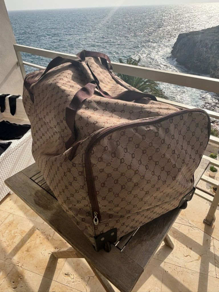 Reisetasche mit Trolley-Funktion, wie NEU