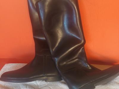 Riding boots, faux leather