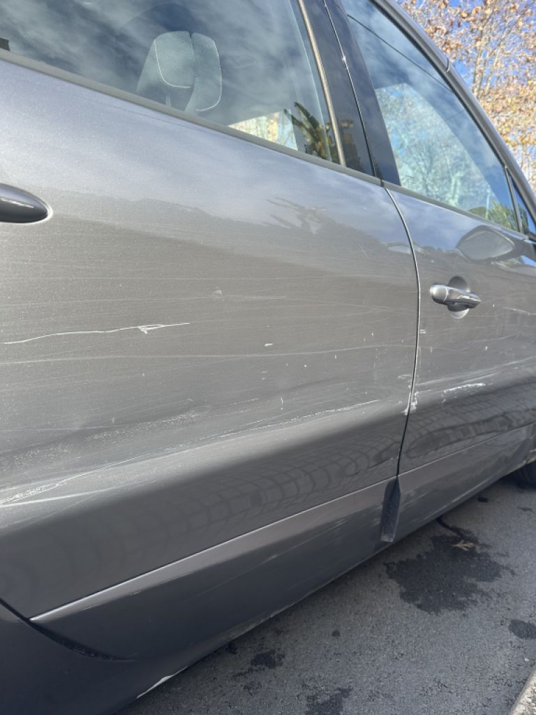 Renault Scenic Grande mit neuem TÜV