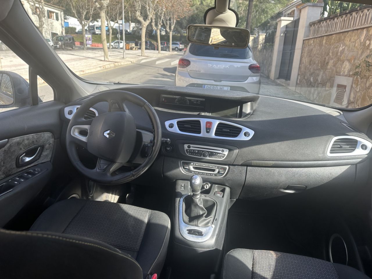 Renault Scenic Grande mit neuem TÜV