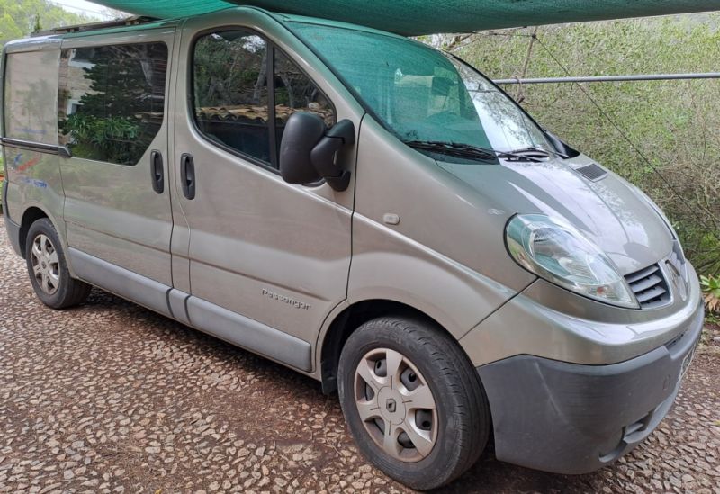 Renault Trafic Passenger DCi 115 mit Campervan-Wohnmobilzulassung Spanien - NUR 85.250KM