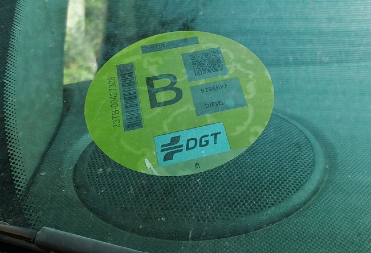 Renault Trafic Passenger DCi 115 mit Campervan-Wohnmobilzulassung Spanien - NUR 85.250KM