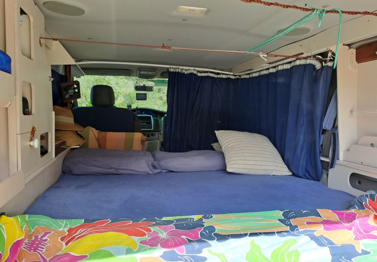 Renault Trafic Passenger DCi 115 mit Campervan-Wohnmobilzulassung Spanien - NUR 85.250KM