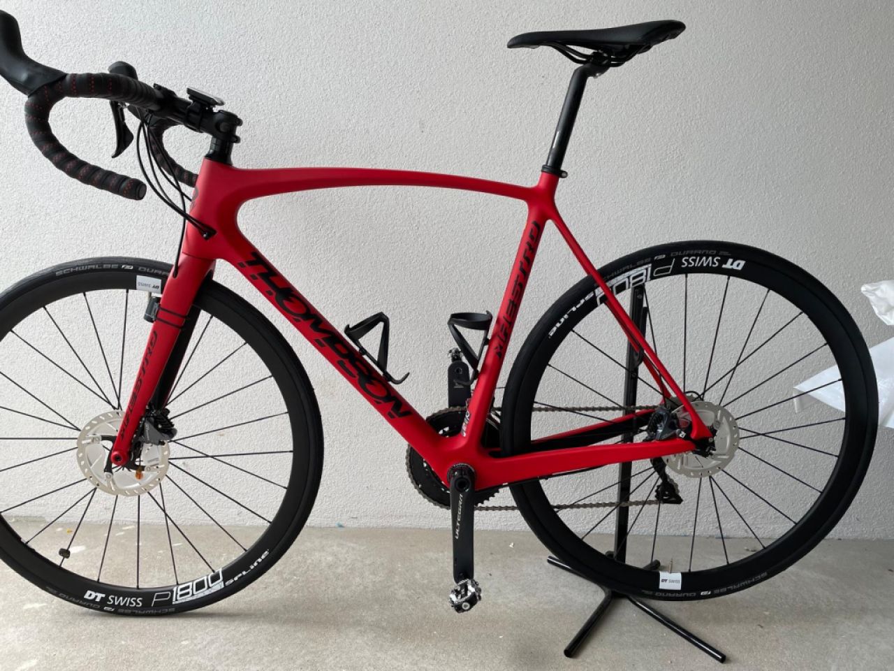 Road bike THOMPSON MAESTRO, carbon frame