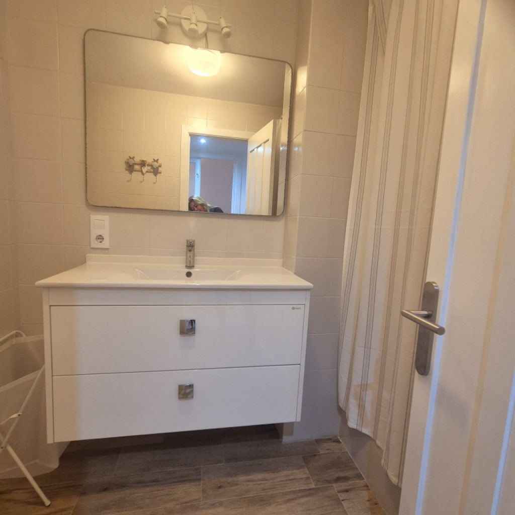 Renovierte Wohnung in Canyamel direkt am Meer – vorübergehende Vermietung