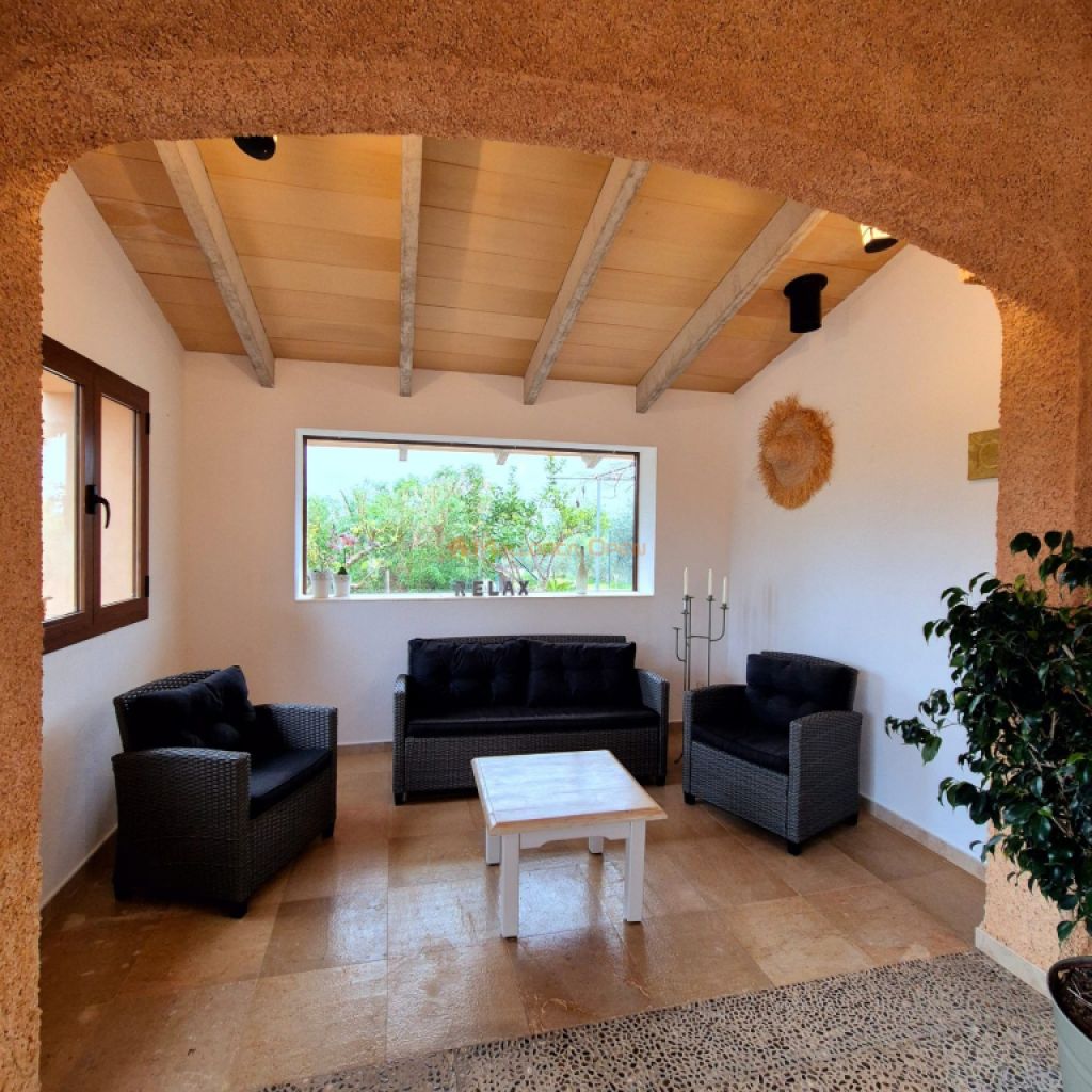 Renovated Country House in Sant Llorenç