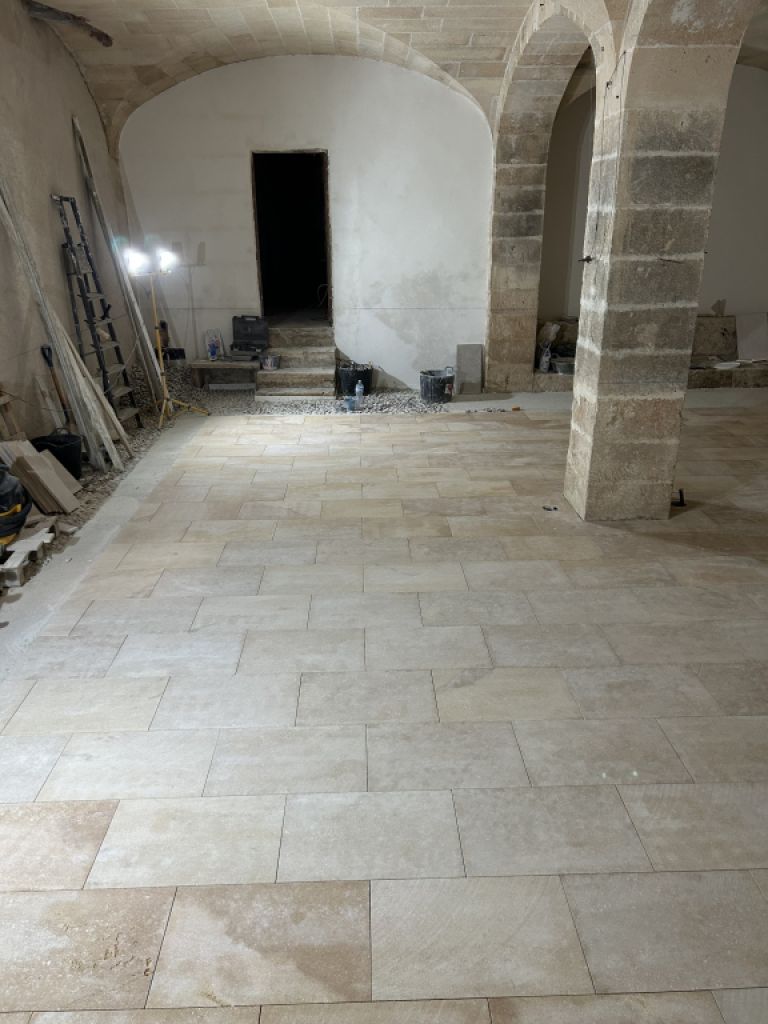 Renovierungen und Dienstleistungen