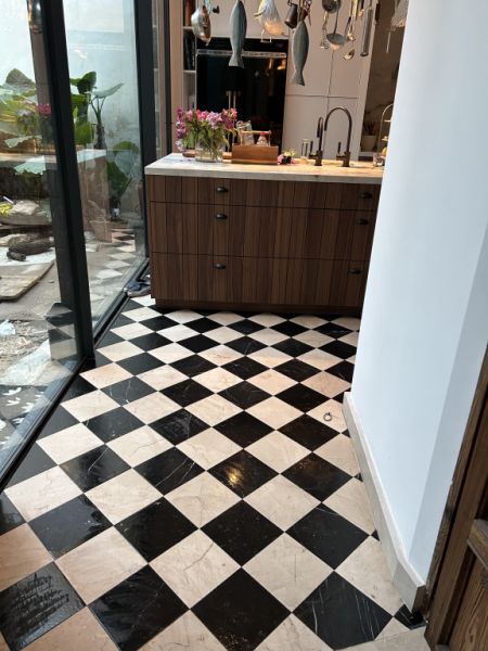 Renovierungen und Dienstleistungen