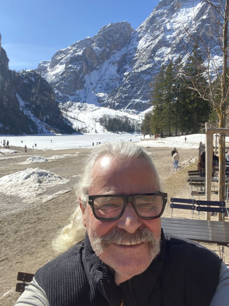 Jubilado ofrece su mano de obra, busca habitación