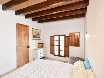 Restaurierte 2 Etagenfinca - typisch mallorquin - mit kleinem Grundstück bei Felanitx --- F 165 VK