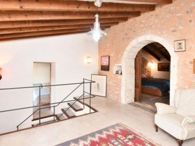 Restaurierte 2 Etagenfinca - typisch mallorquin - mit kleinem Grundstück bei Felanitx --- F 165 VK