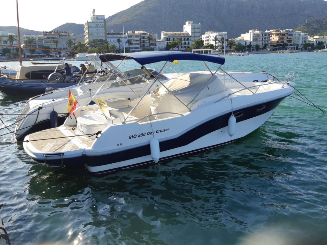 Rio 850 Daycruiser to prepare 2x Volvo D3-160 Diesel