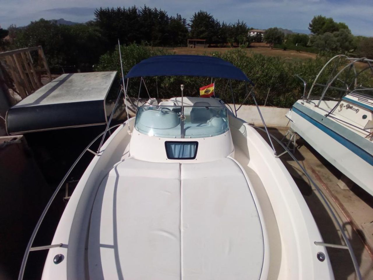 Rio 850 Daycruiser to prepare 2x Volvo D3-160 Diesel