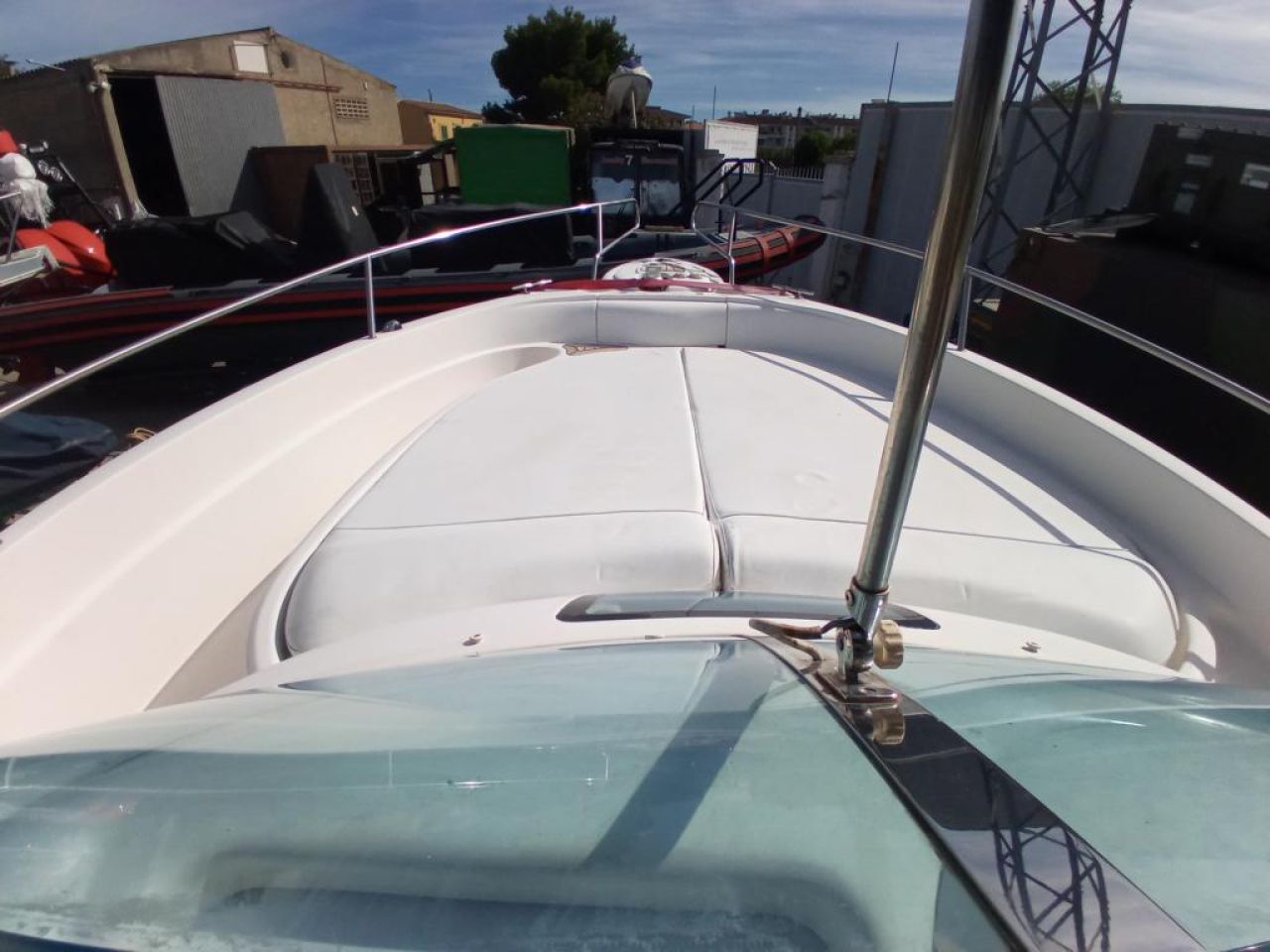 Rio 850 Daycruiser to prepare 2x Volvo D3-160 Diesel